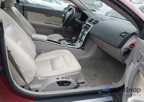 2012 Volvo C70 T5/T5 Platinum/T5 Premier Plus z USA, uszkodzony, nr VIN YV1672MC4CJ126487